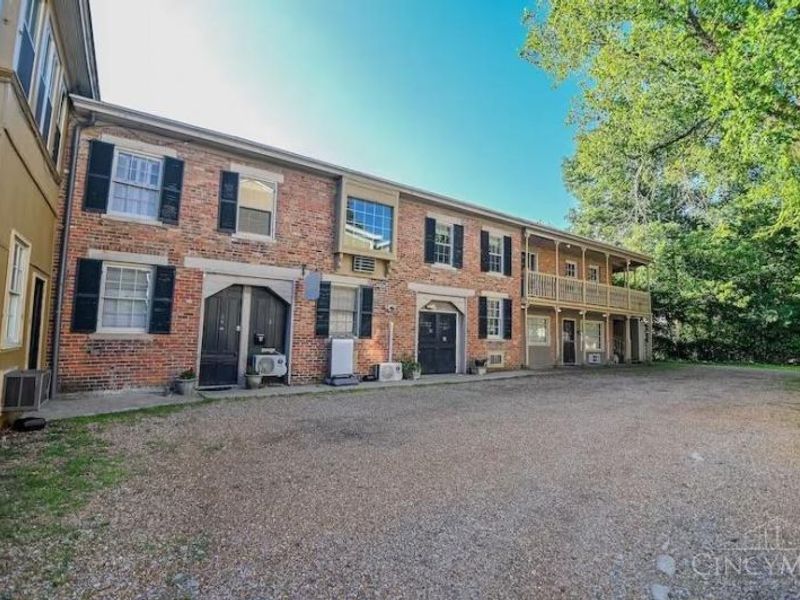 11 Village Square, Glendale, OH 45215 Photo 12