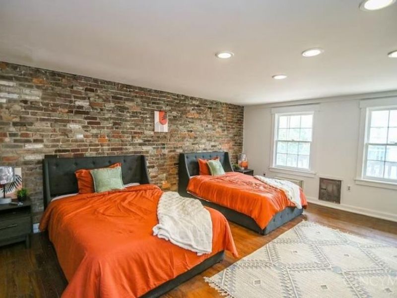 11 Village Square, Glendale, OH 45215 Photo 13