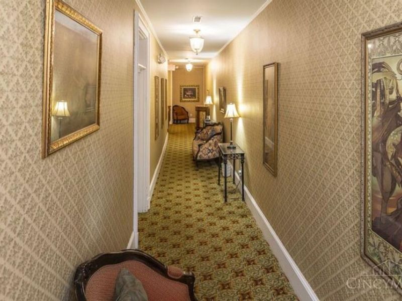 11 Village Square, Glendale, OH 45215 Photo 20