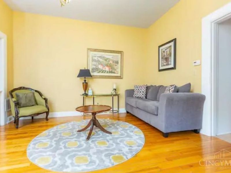 11 Village Square, Glendale, OH 45215 Photo 22