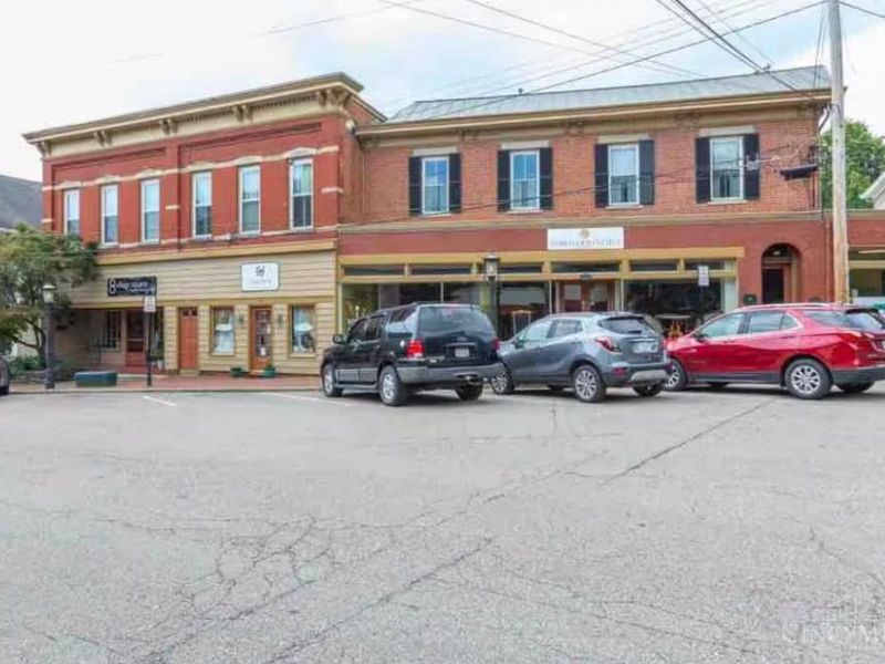 11 Village Square, Glendale, OH 45215 Photo 3