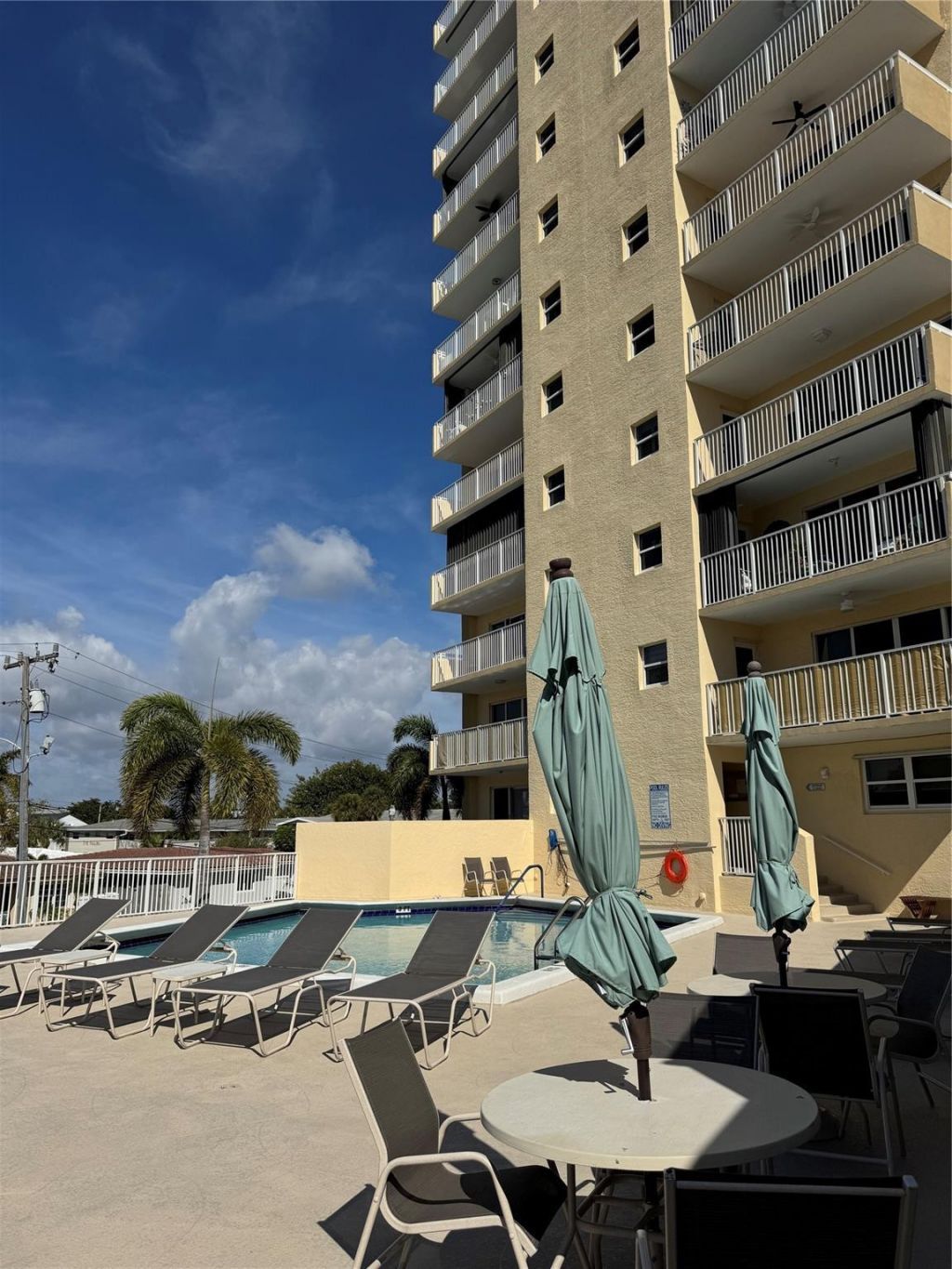1200 Hibiscus Avenue, Unit PH 3, Pompano Beach, FL 33062 Photo
