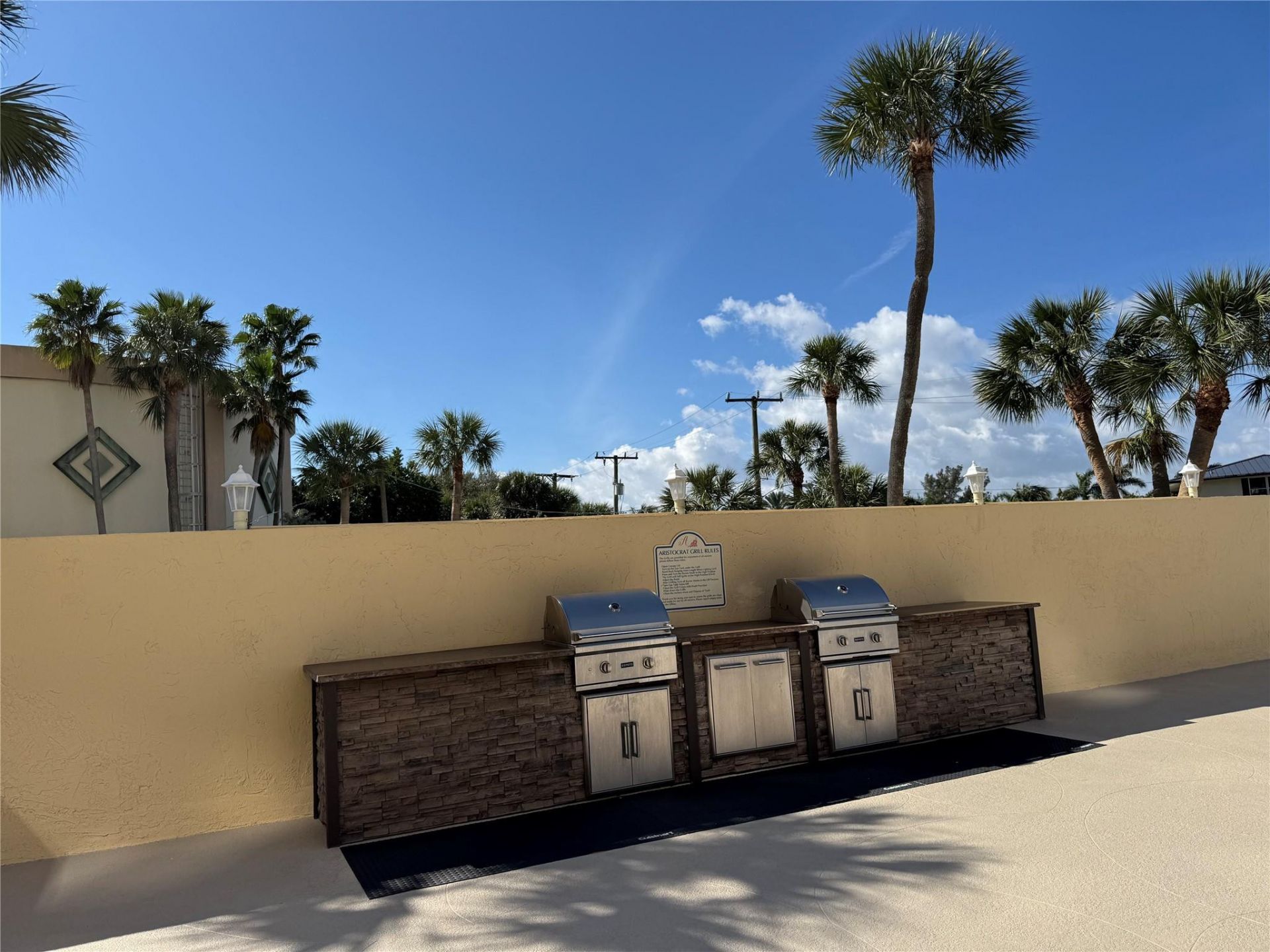 1200 Hibiscus Avenue, Unit PH 3, Pompano Beach, FL 33062 Photo