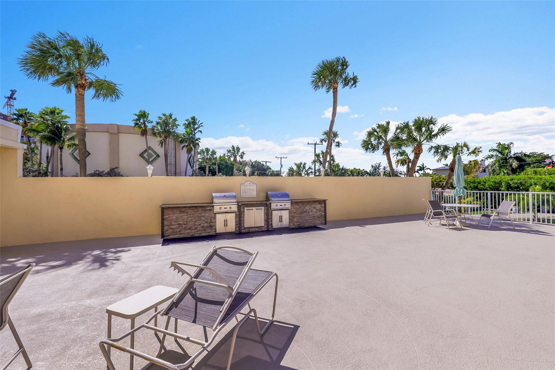 1200 Hibiscus Avenue, Unit Ph 3, Pompano Beach, FL 33062 Photo