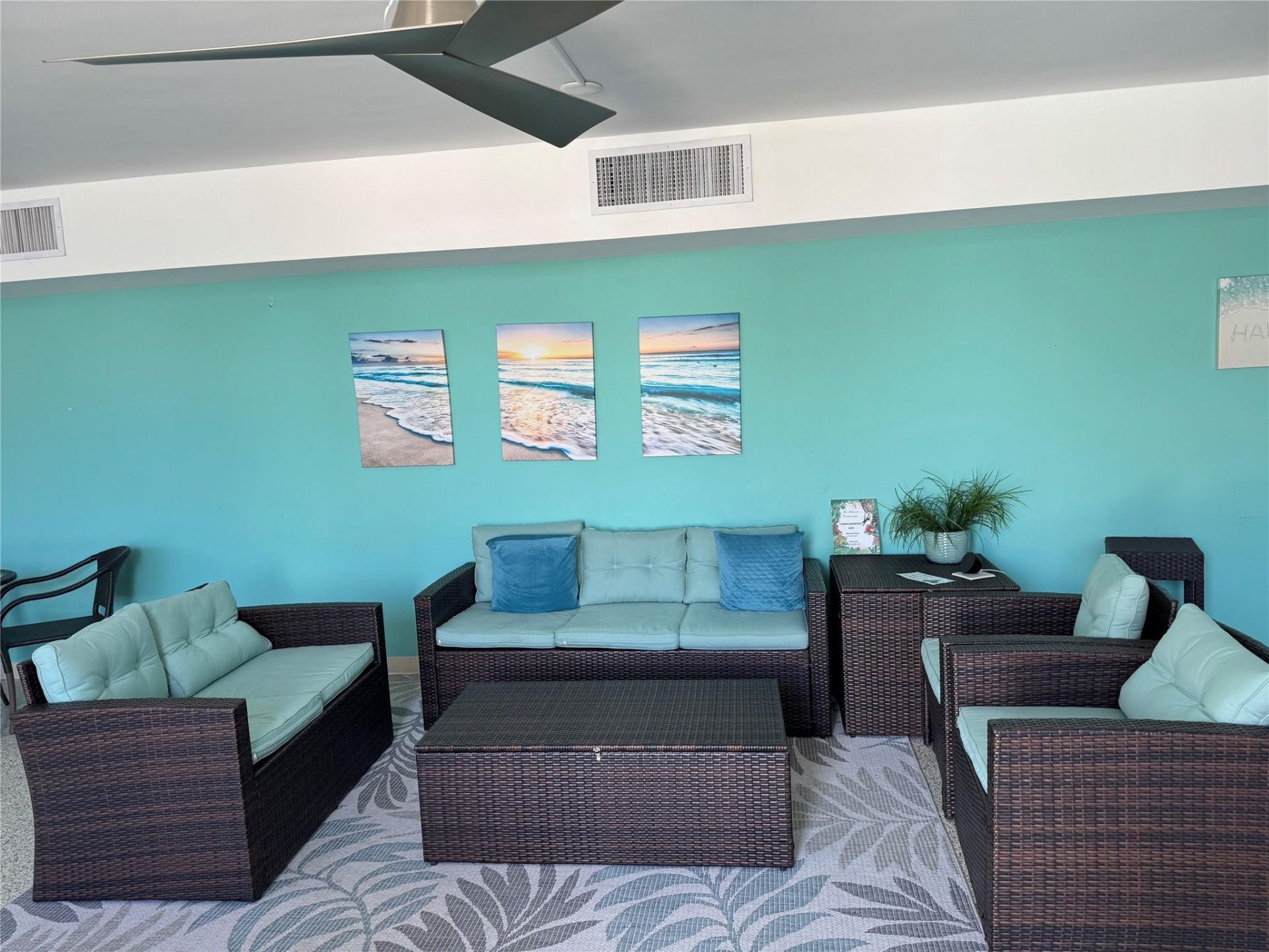 1200 Hibiscus Avenue, Unit PH 3, Pompano Beach, FL 33062 Photo