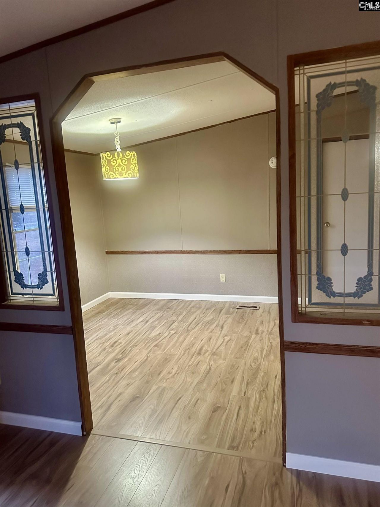 502 Bridle Path Road  Photo 6