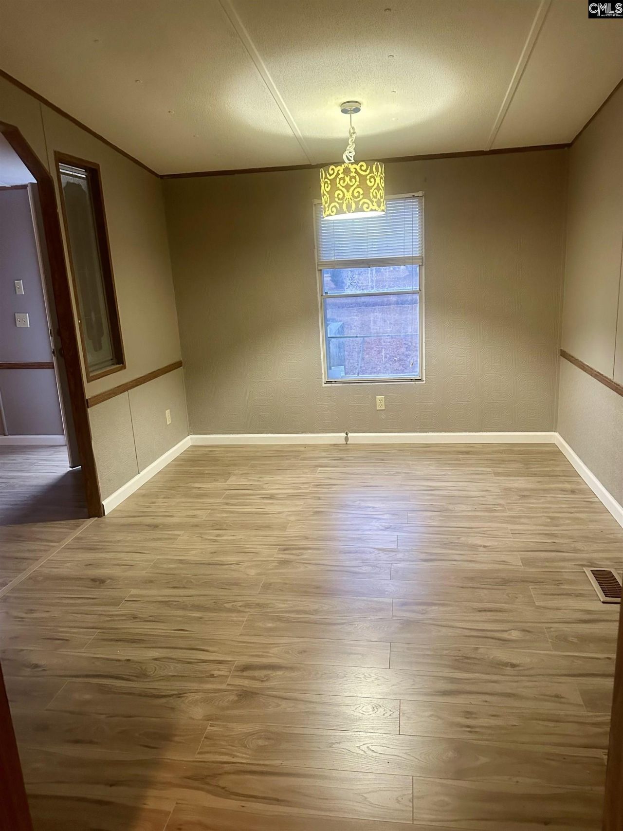 502 Bridle Path Road  Photo 7