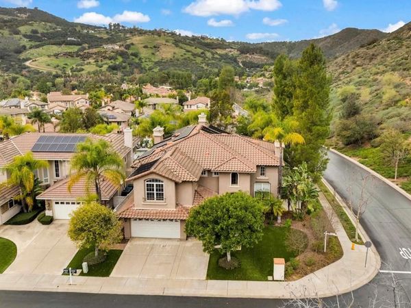 2251 Orchard View Lane, Escondido, CA 92027