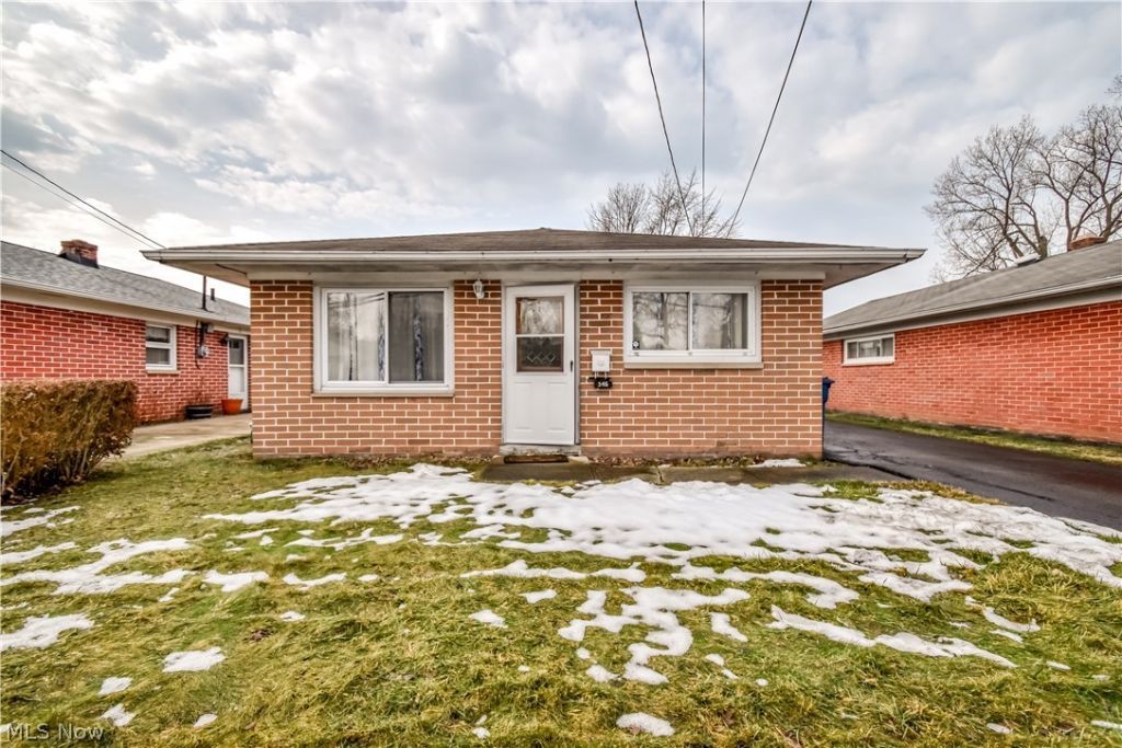 346 Parkway Drive, Eastlake, OH 44095 Main Photo