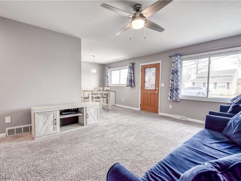 346 Parkway Drive, Eastlake, OH 44095 Photo 10