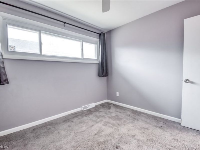 346 Parkway Drive, Eastlake, OH 44095 Photo 18