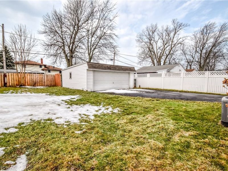 346 Parkway Drive, Eastlake, OH 44095 Photo 29