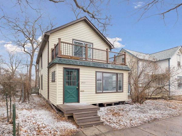 2933 30th Avenue S, Minneapolis, MN 55406