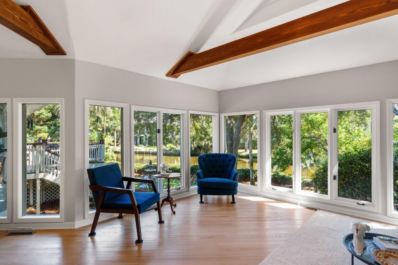 6 Sandwedge Lane Photo 9