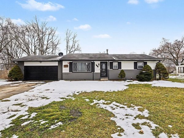 18460 Brewster Drive, Bristol, IN 46507