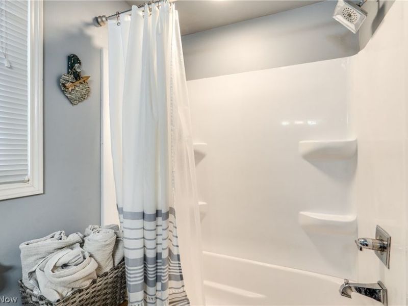 4277 Skycrest Drive NW, Canton, OH 44718 Photo 34