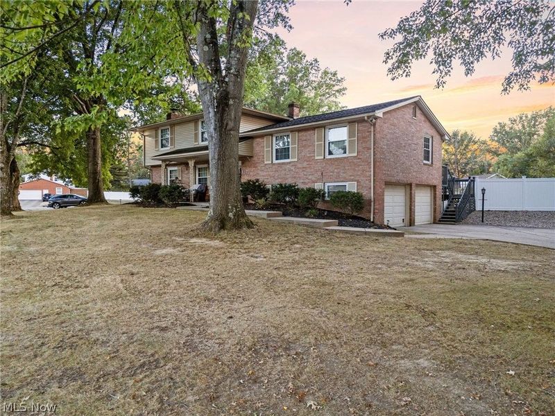 4277 Skycrest Drive NW, Canton, OH 44718 Photo 4