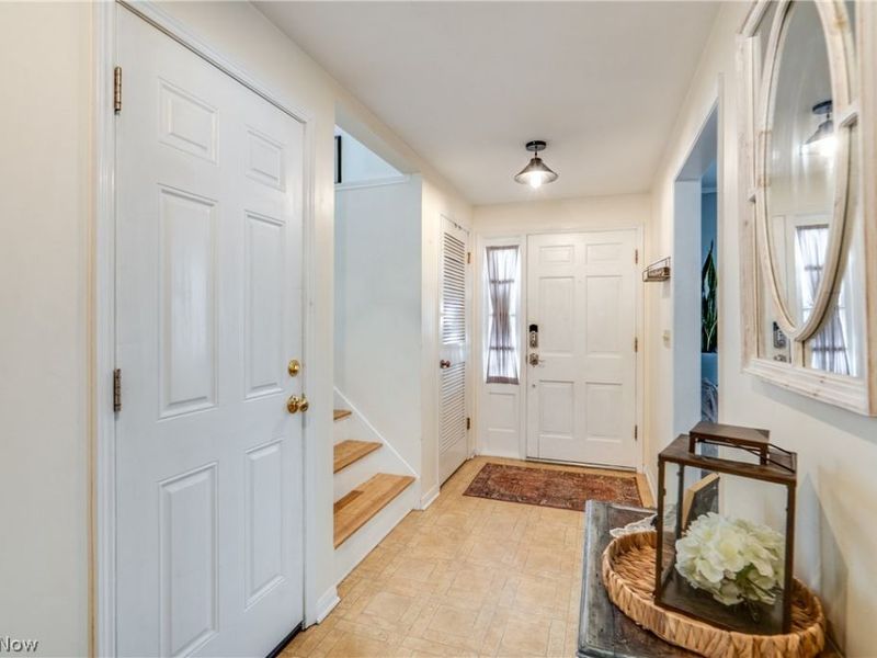 4277 Skycrest Drive NW, Canton, OH 44718 Photo 8