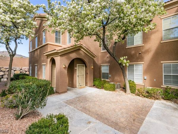 3825 Ormond Beach Street, Unit 201, Las Vegas, NV 89129