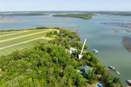 16 Comfort Point photo 4