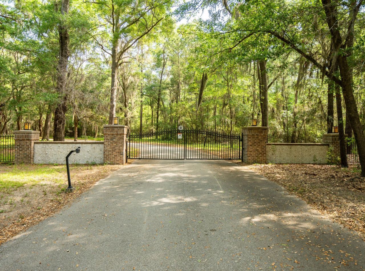 16 Comfort Point Photo 29