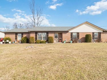 1300 Oak Knoll Drive, Bardstown, KY 40004