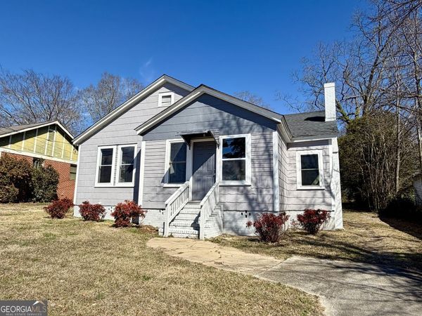 196 College Avenue, Elberton, GA 30635