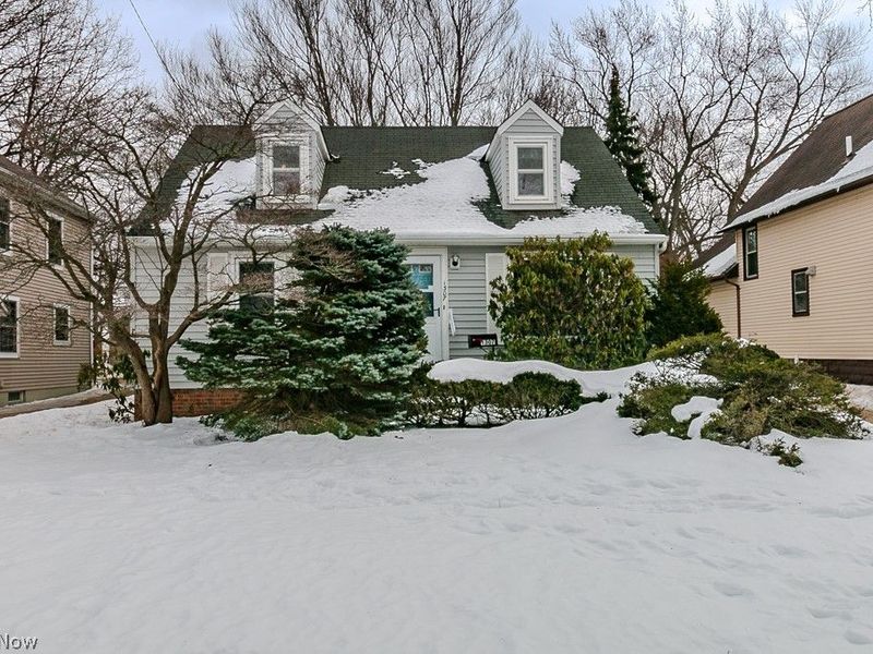 1307 Summit Drive, Cleveland, OH 44124 Photo 1