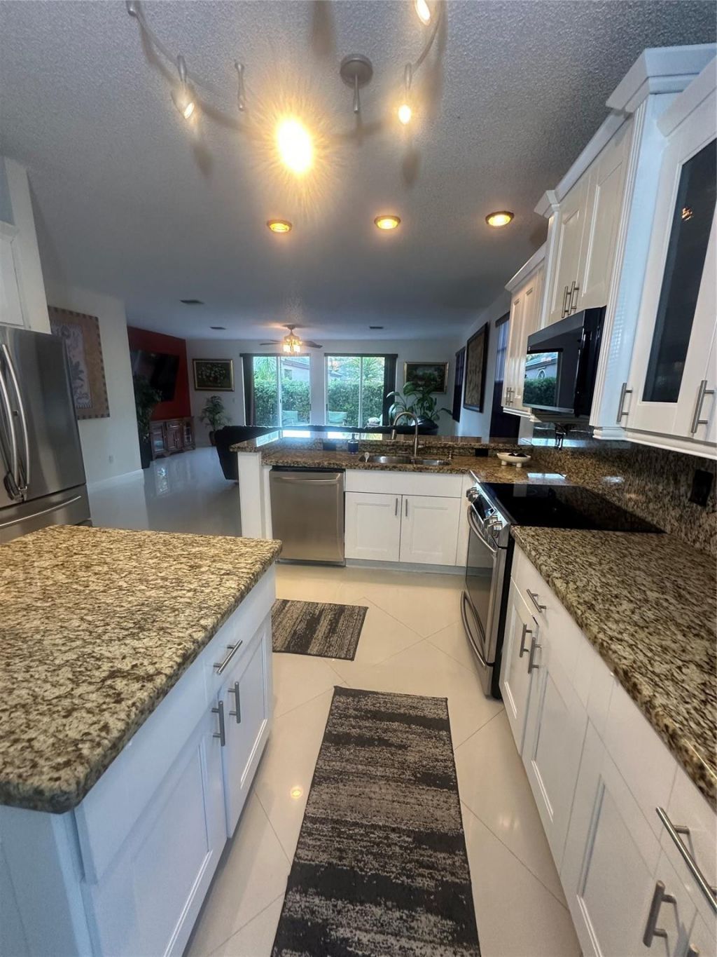 15705 NW 10th St, Pembroke Pines, FL 33028 Photo