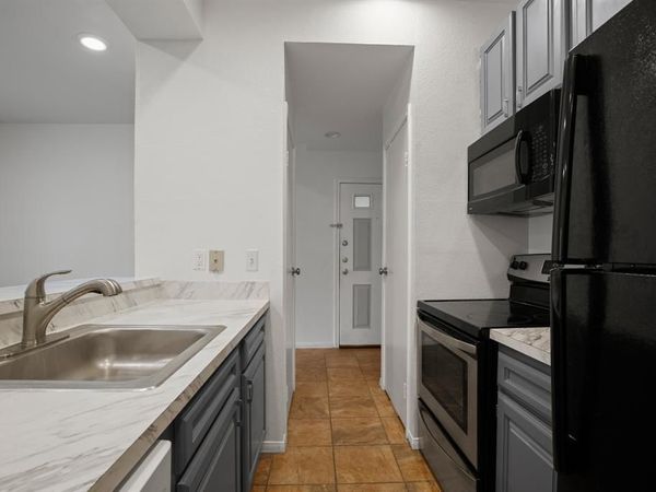 914 W 22nd 1/2 ST, Unit 304, Austin, TX 78705