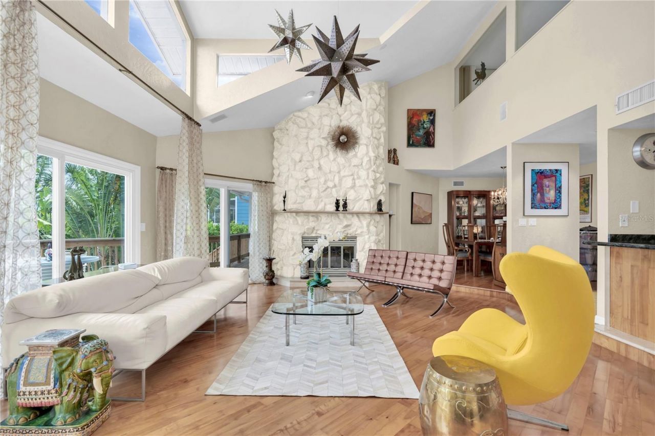 633 Soundview Drive, Palm Harbor, FL 34683 Photo