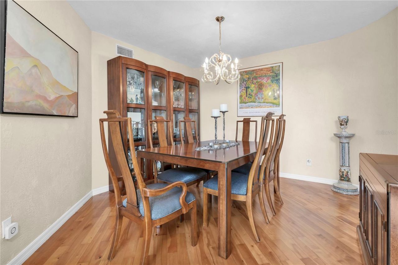 633 Soundview Drive, Palm Harbor, FL 34683 Photo