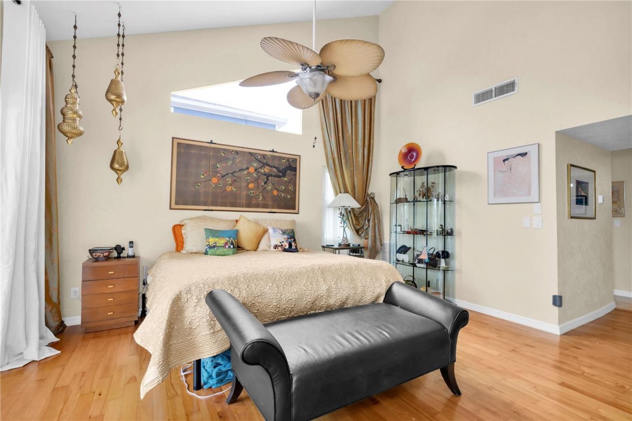 633 Soundview Drive, Palm Harbor, FL 34683 Photo