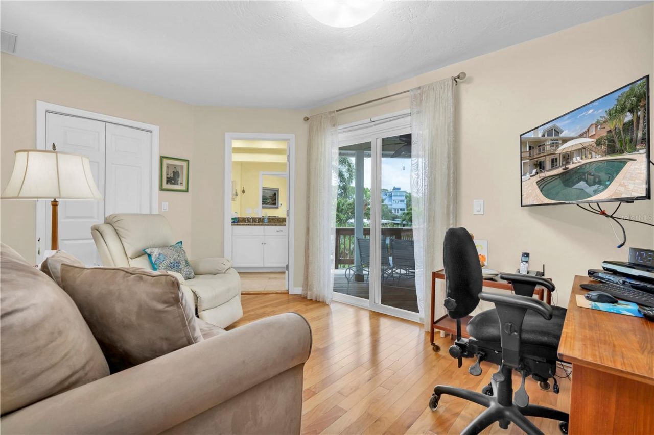 633 Soundview Drive, Palm Harbor, FL 34683 Photo