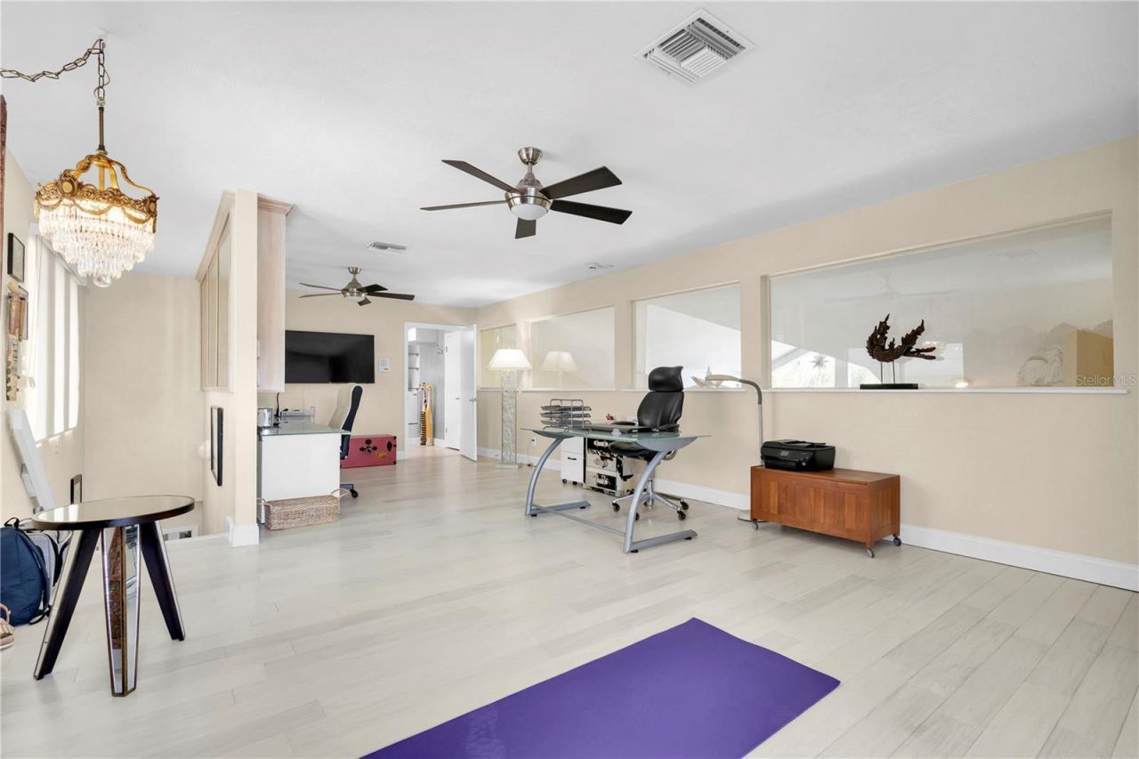 633 Soundview Drive, Palm Harbor, FL 34683 Photo