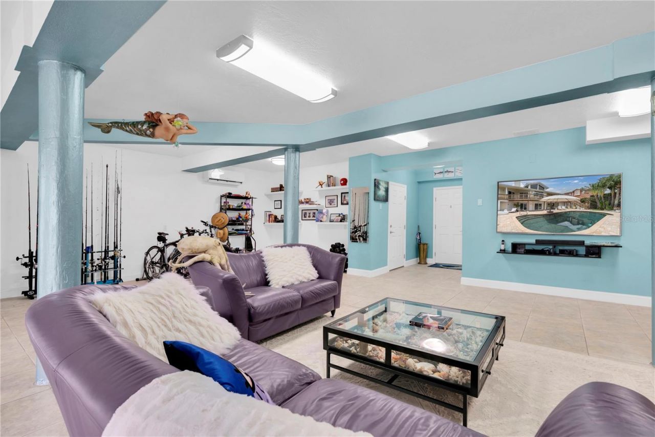 633 Soundview Drive, Palm Harbor, FL 34683 Photo