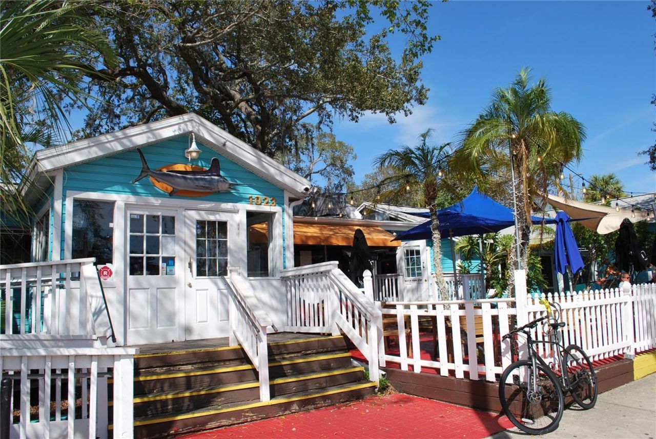 633 Soundview Drive, Palm Harbor, FL 34683 Photo