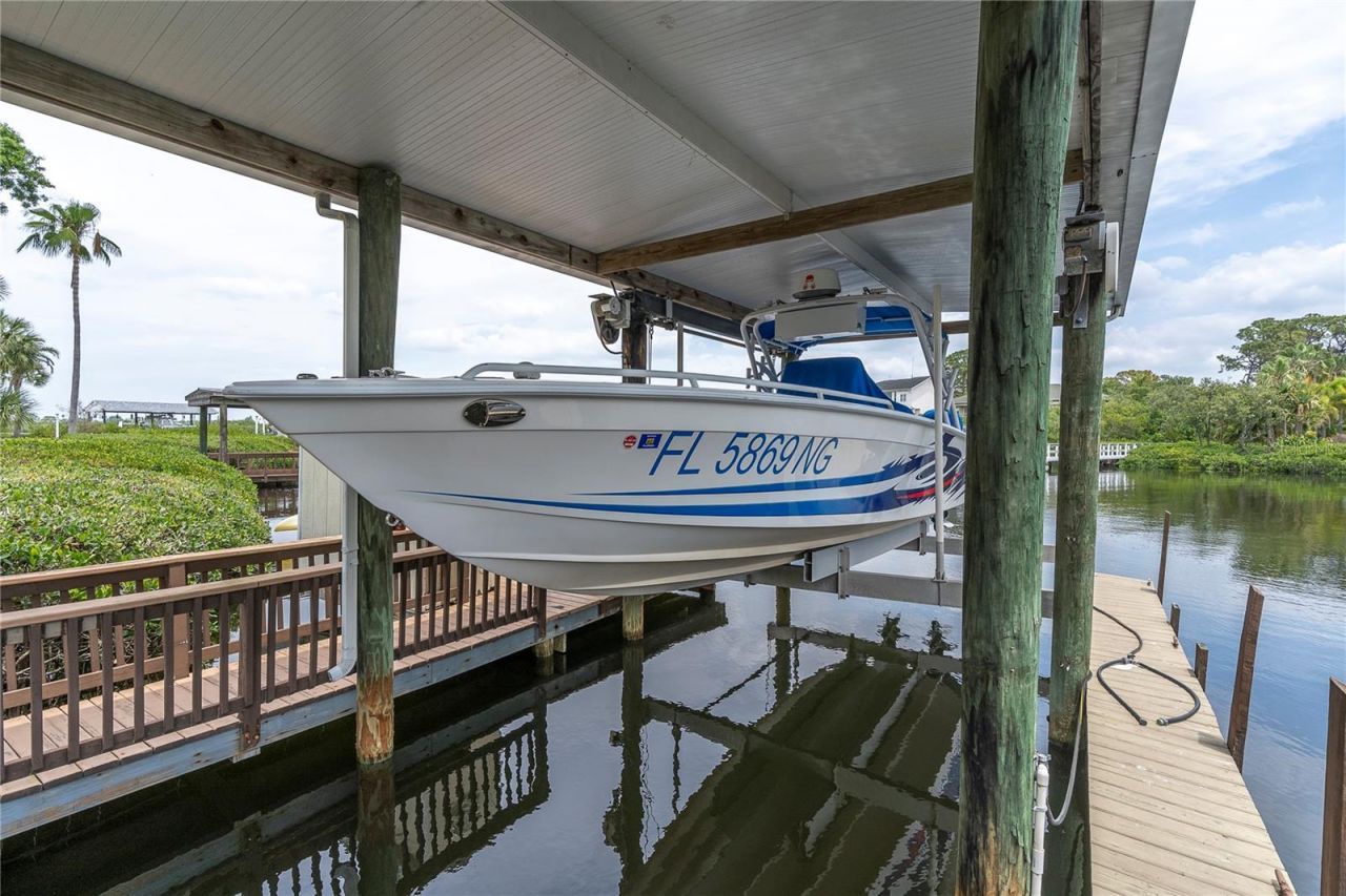 633 Soundview Drive, Palm Harbor, FL 34683 Photo