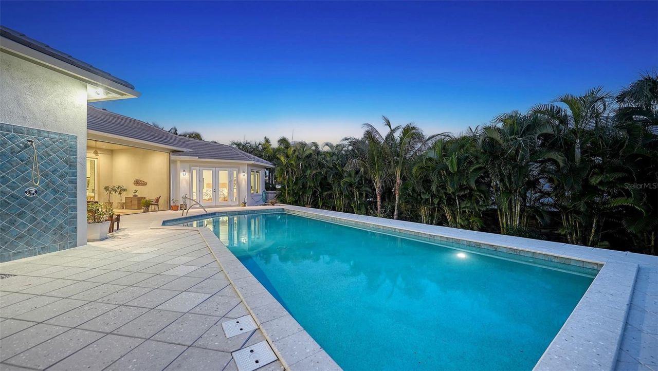 617 Neptune Avenue, Longboat Key, FL 34228 Photo