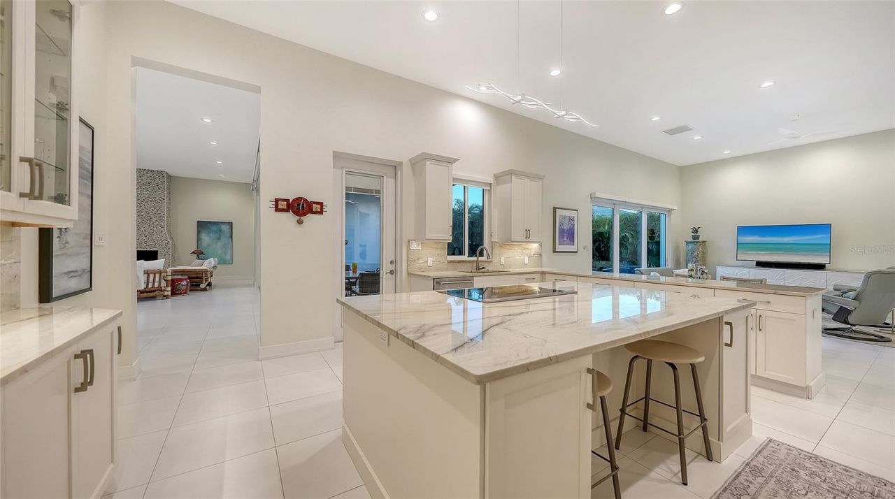 617 Neptune Avenue, Longboat Key, FL 34228 Photo