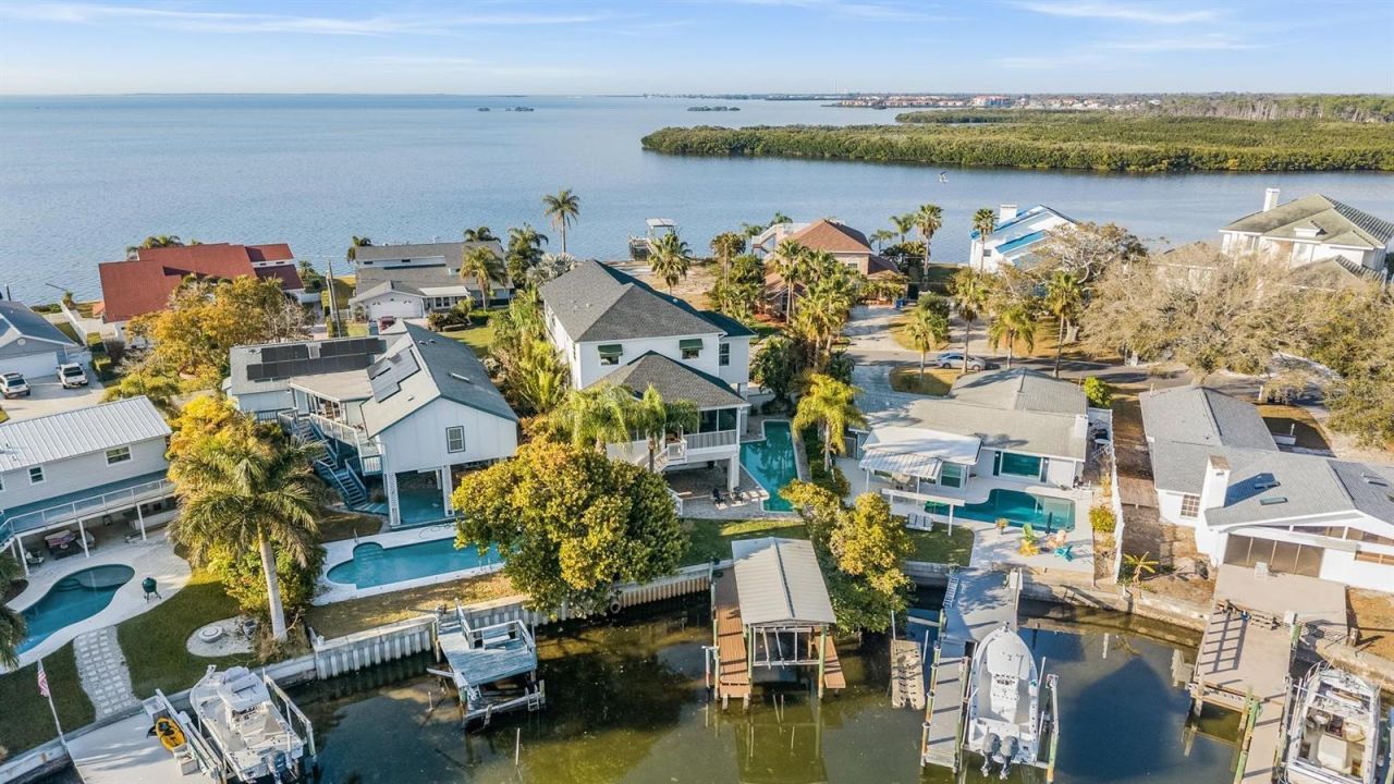 116 Carlyle Circle, Palm Harbor, FL 34683 Photo