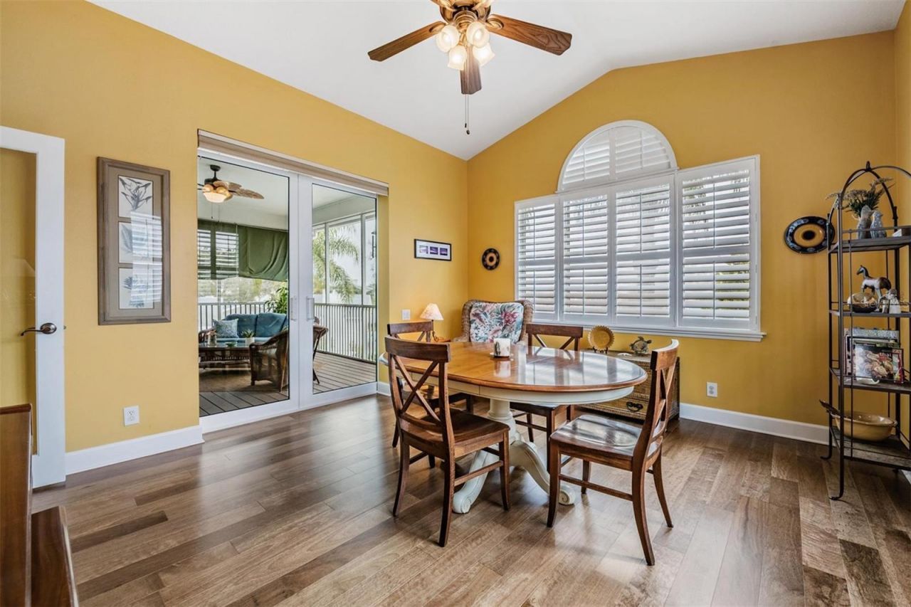 116 Carlyle Circle, Palm Harbor, FL 34683 Photo