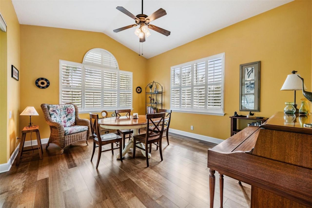 116 Carlyle Circle, Palm Harbor, FL 34683 Photo