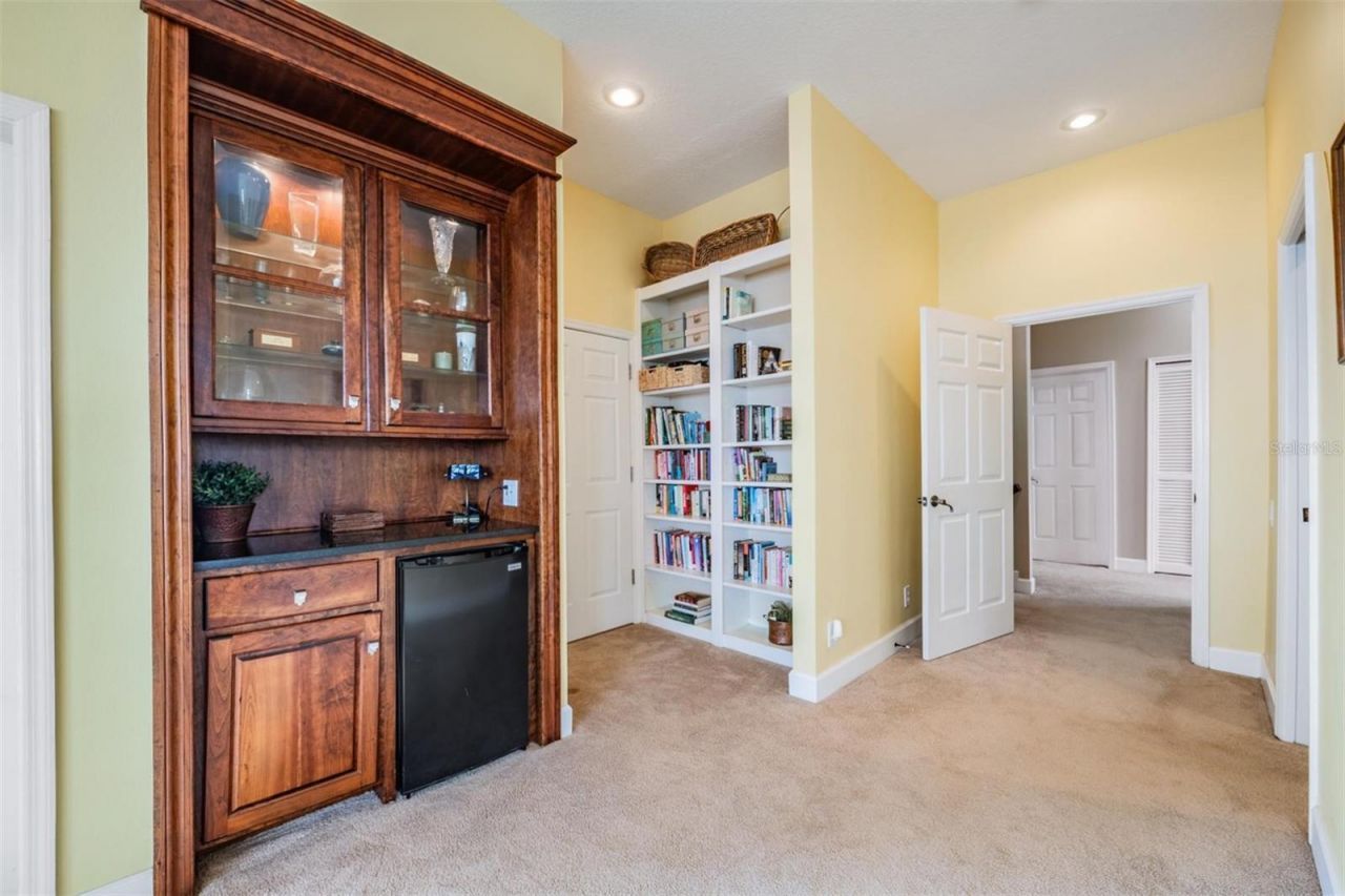 116 Carlyle Circle, Palm Harbor, FL 34683 Photo