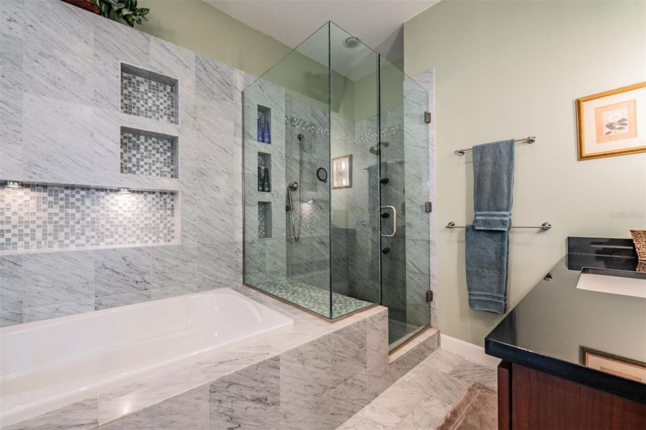 116 Carlyle Circle, Palm Harbor, FL 34683 Photo