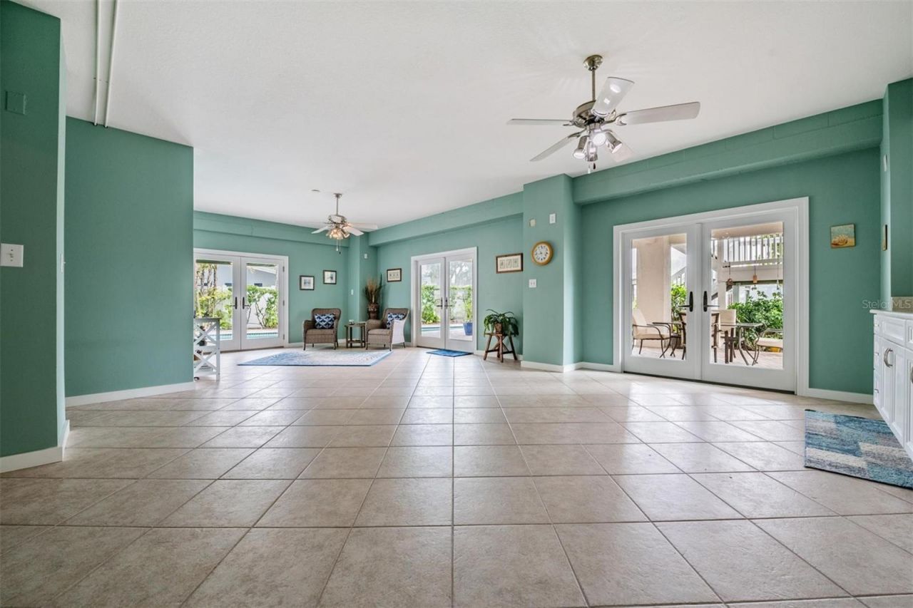 116 Carlyle Circle, Palm Harbor, FL 34683 Photo