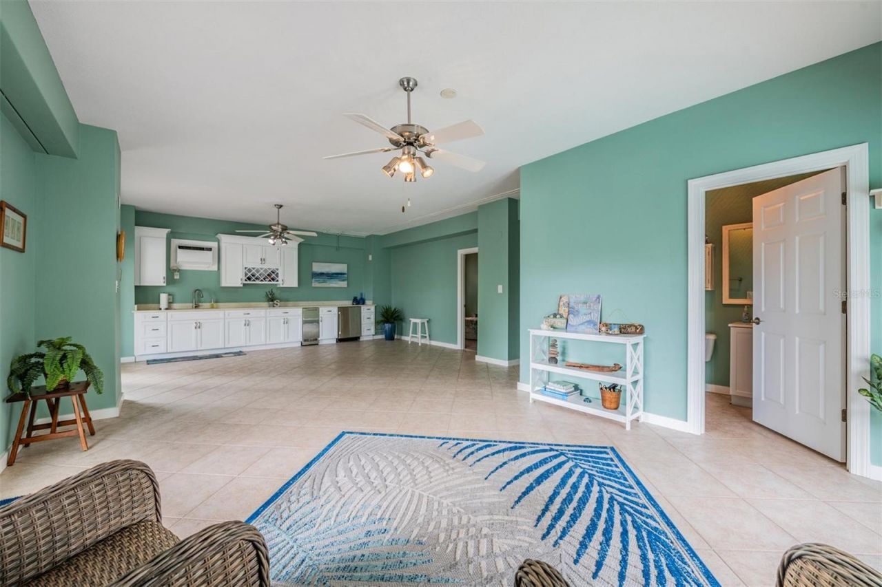 116 Carlyle Circle, Palm Harbor, FL 34683 Photo