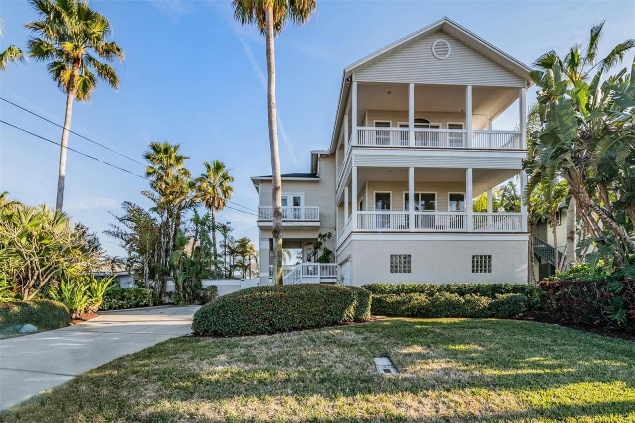 116 Carlyle Circle, Palm Harbor, FL 34683 Photo