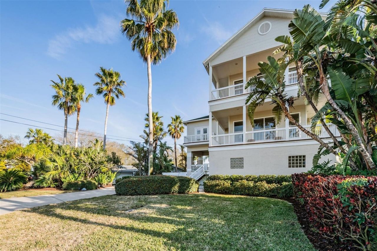 116 Carlyle Circle, Palm Harbor, FL 34683 Photo