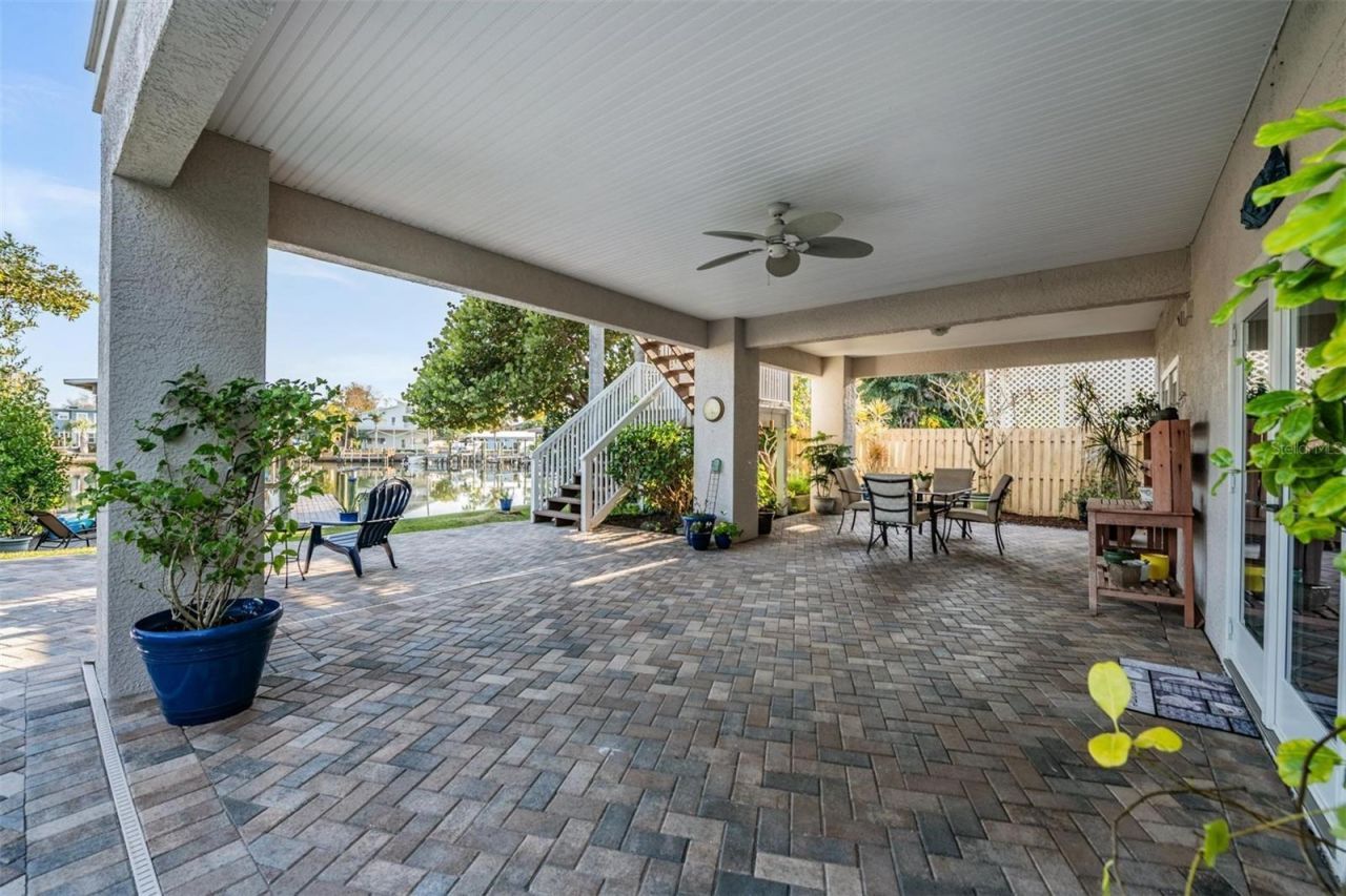 116 Carlyle Circle, Palm Harbor, FL 34683 Photo